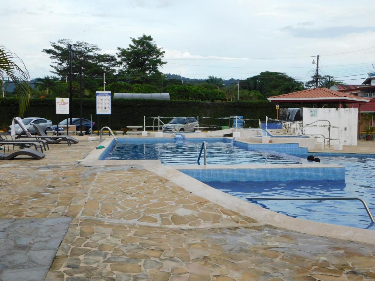 Condo Villa B27 Sleeps Five People - B28 Sleeps Six People - Price Includes Housekeeping Fees Not Taxes - Very Close To The Pool And Beach! Jacó Kültér fotó