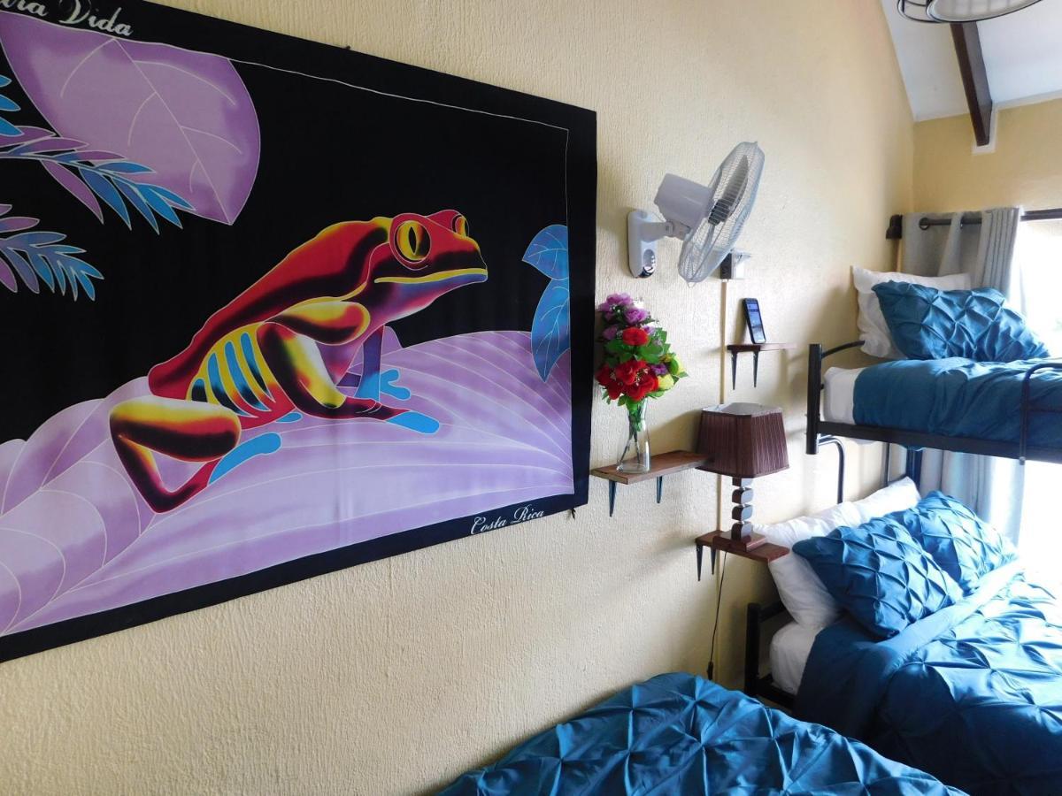 Condo Villa B27 Sleeps Five People - B28 Sleeps Six People - Price Includes Housekeeping Fees Not Taxes - Very Close To The Pool And Beach! Jacó Kültér fotó