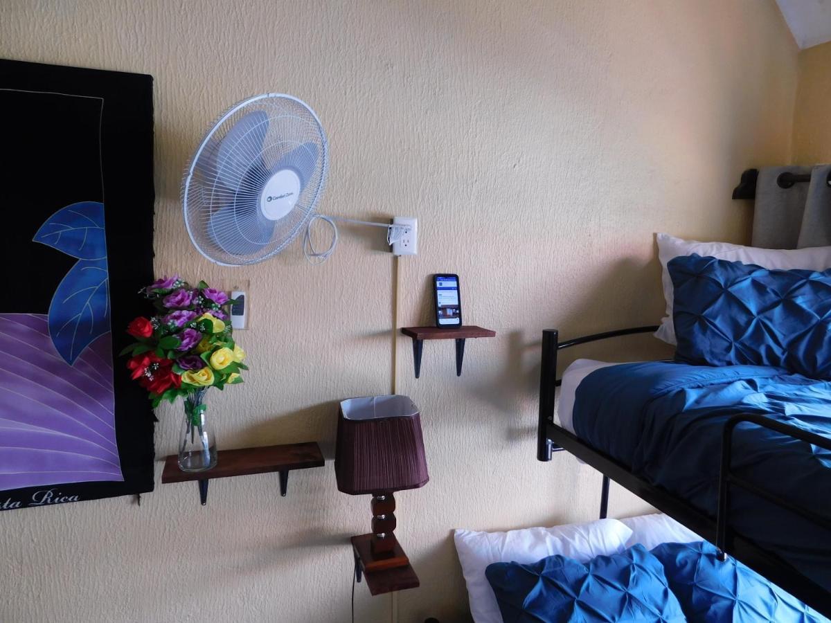 Condo Villa B27 Sleeps Five People - B28 Sleeps Six People - Price Includes Housekeeping Fees Not Taxes - Very Close To The Pool And Beach! Jacó Kültér fotó