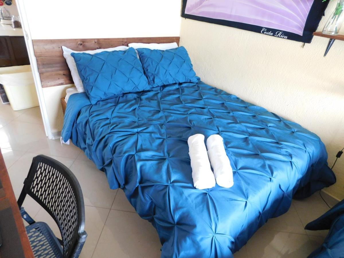 Condo Villa B27 Sleeps Five People - B28 Sleeps Six People - Price Includes Housekeeping Fees Not Taxes - Very Close To The Pool And Beach! Jacó Kültér fotó