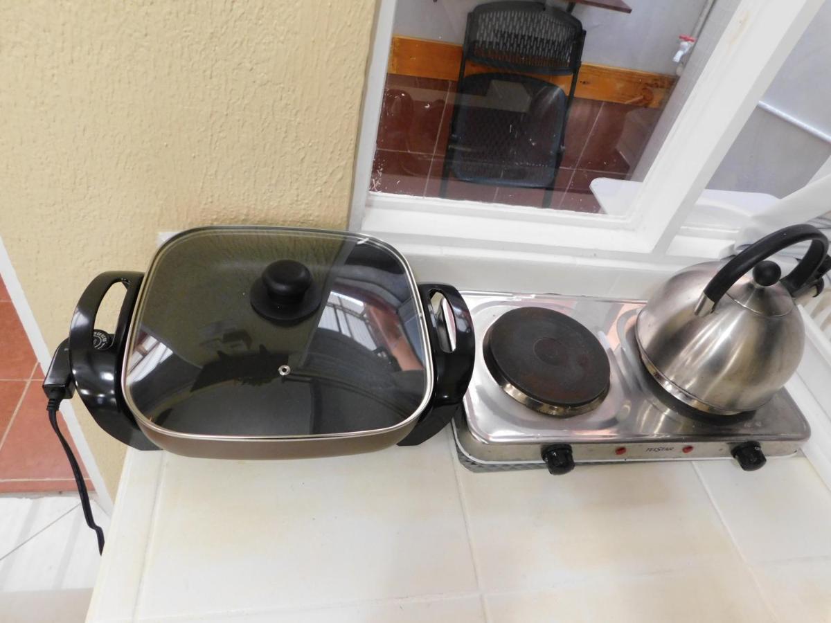 Condo Villa B27 Sleeps Five People - B28 Sleeps Six People - Price Includes Housekeeping Fees Not Taxes - Very Close To The Pool And Beach! Jacó Kültér fotó