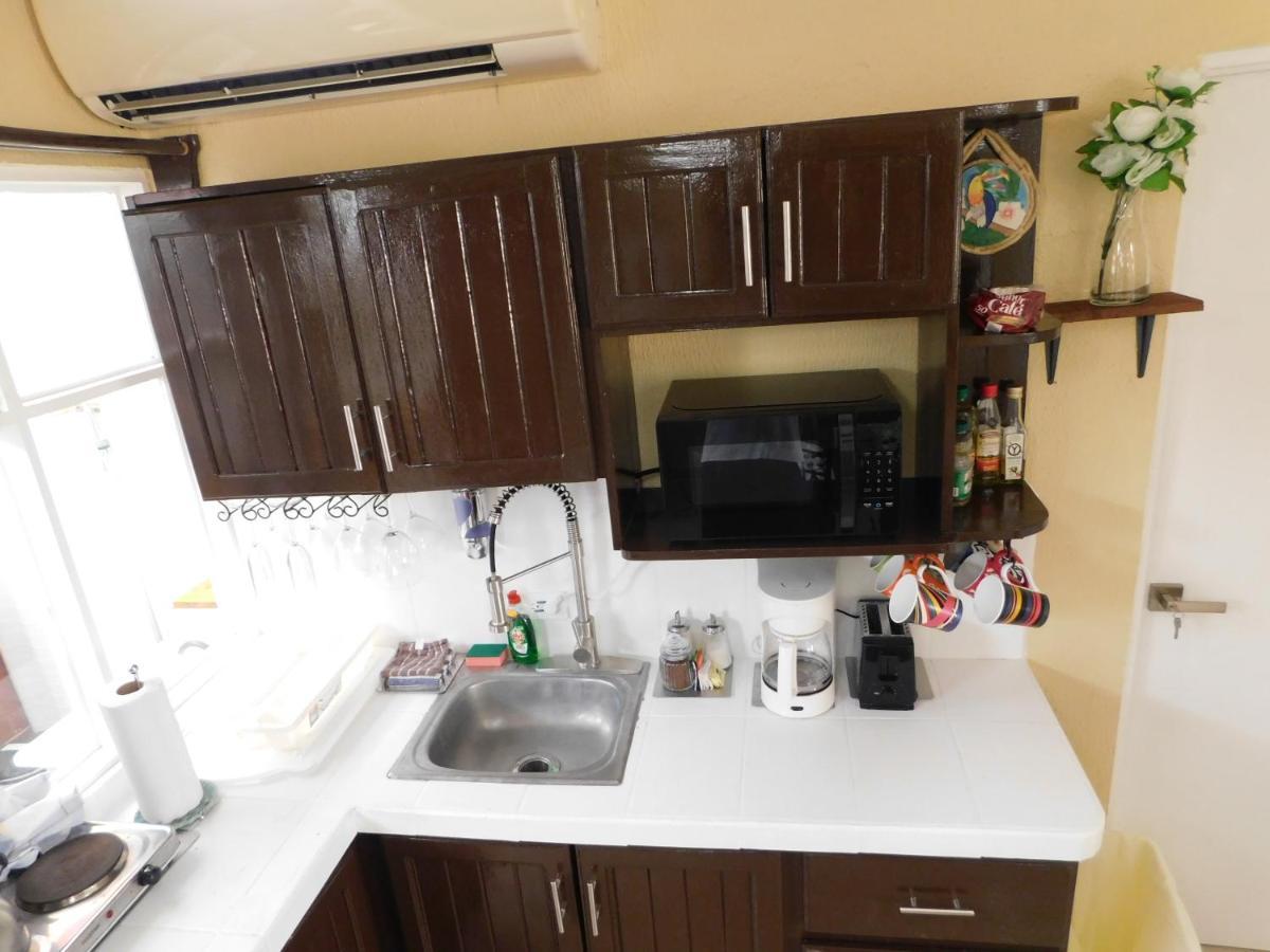 Condo Villa B27 Sleeps Five People - B28 Sleeps Six People - Price Includes Housekeeping Fees Not Taxes - Very Close To The Pool And Beach! Jacó Kültér fotó